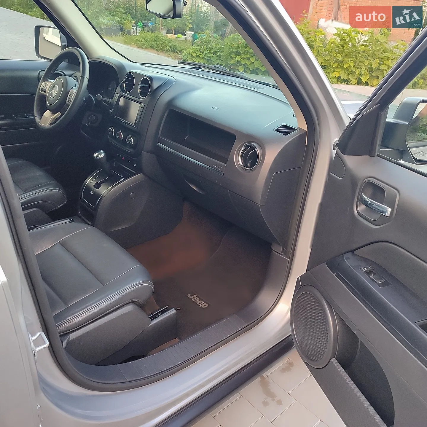 2015 Jeep Liberty (Patriot) - мініатюра 24