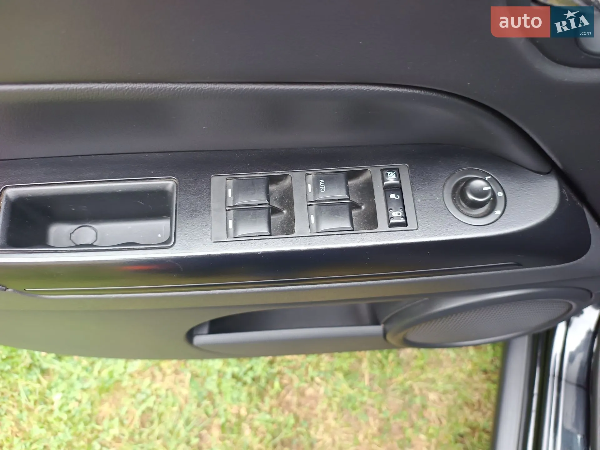 2016 Jeep Liberty (Patriot) - мініатюра 13