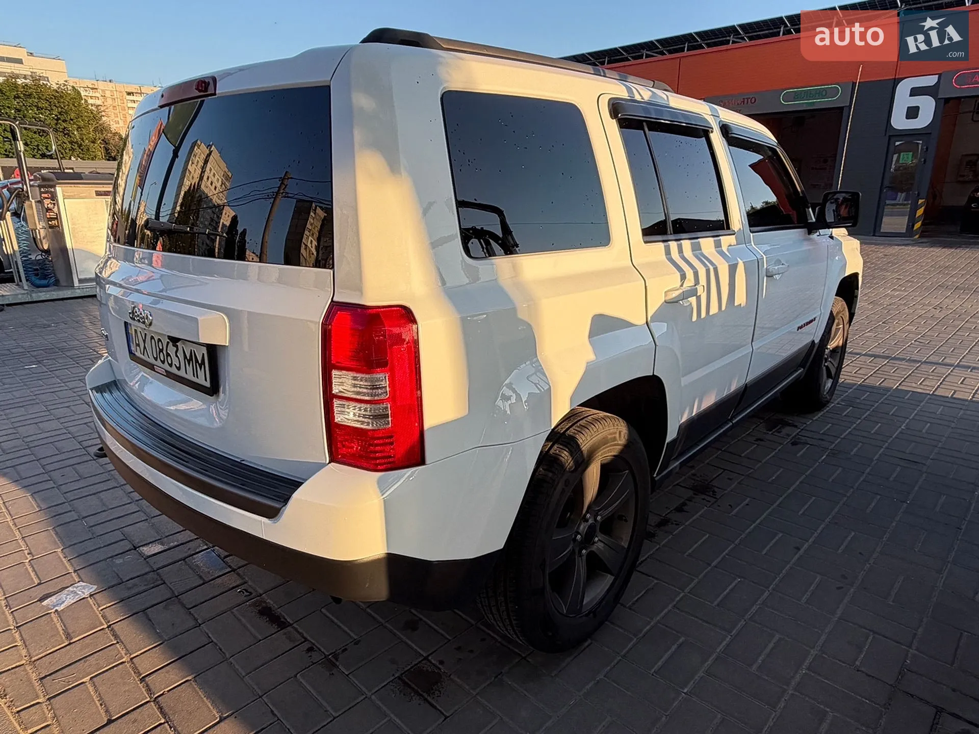 2016 Jeep Liberty (Patriot) - мініатюра 6