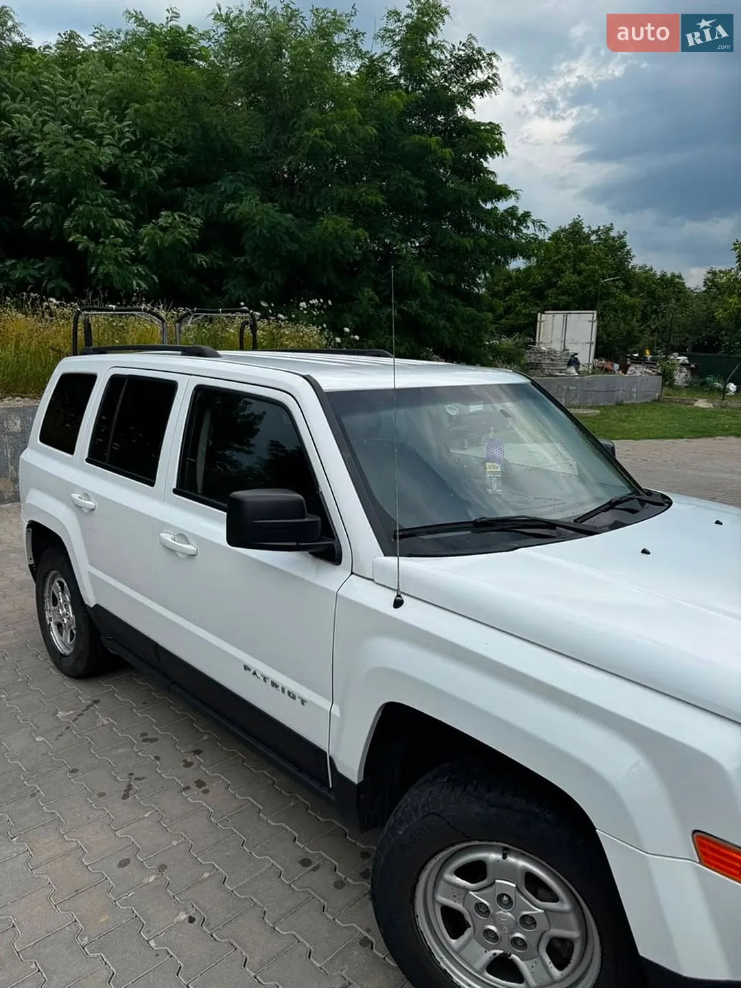 2015 Jeep Liberty (Patriot) - мініатюра 4