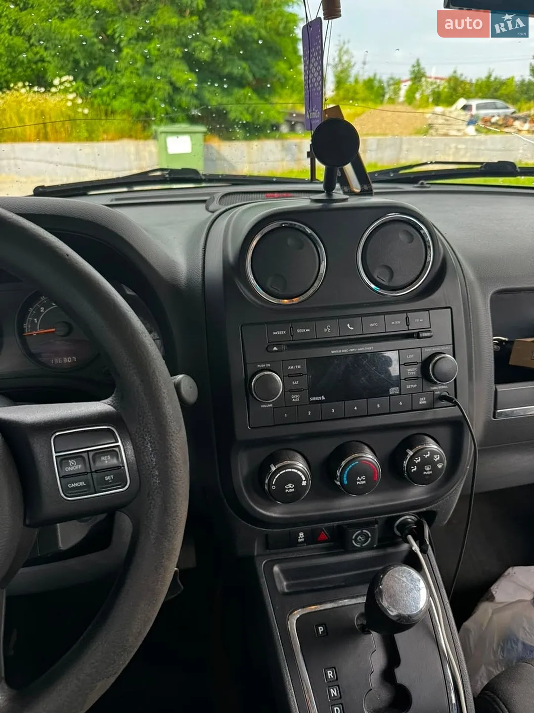 2015 Jeep Liberty (Patriot) - мініатюра 15