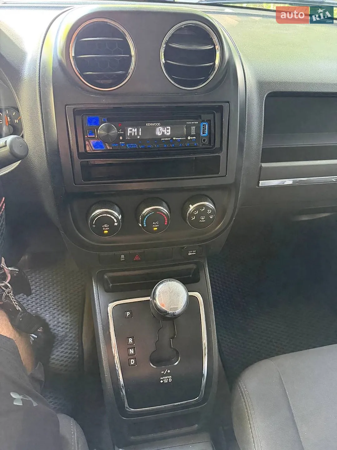 2013 Jeep Liberty (Patriot) - мініатюра 27