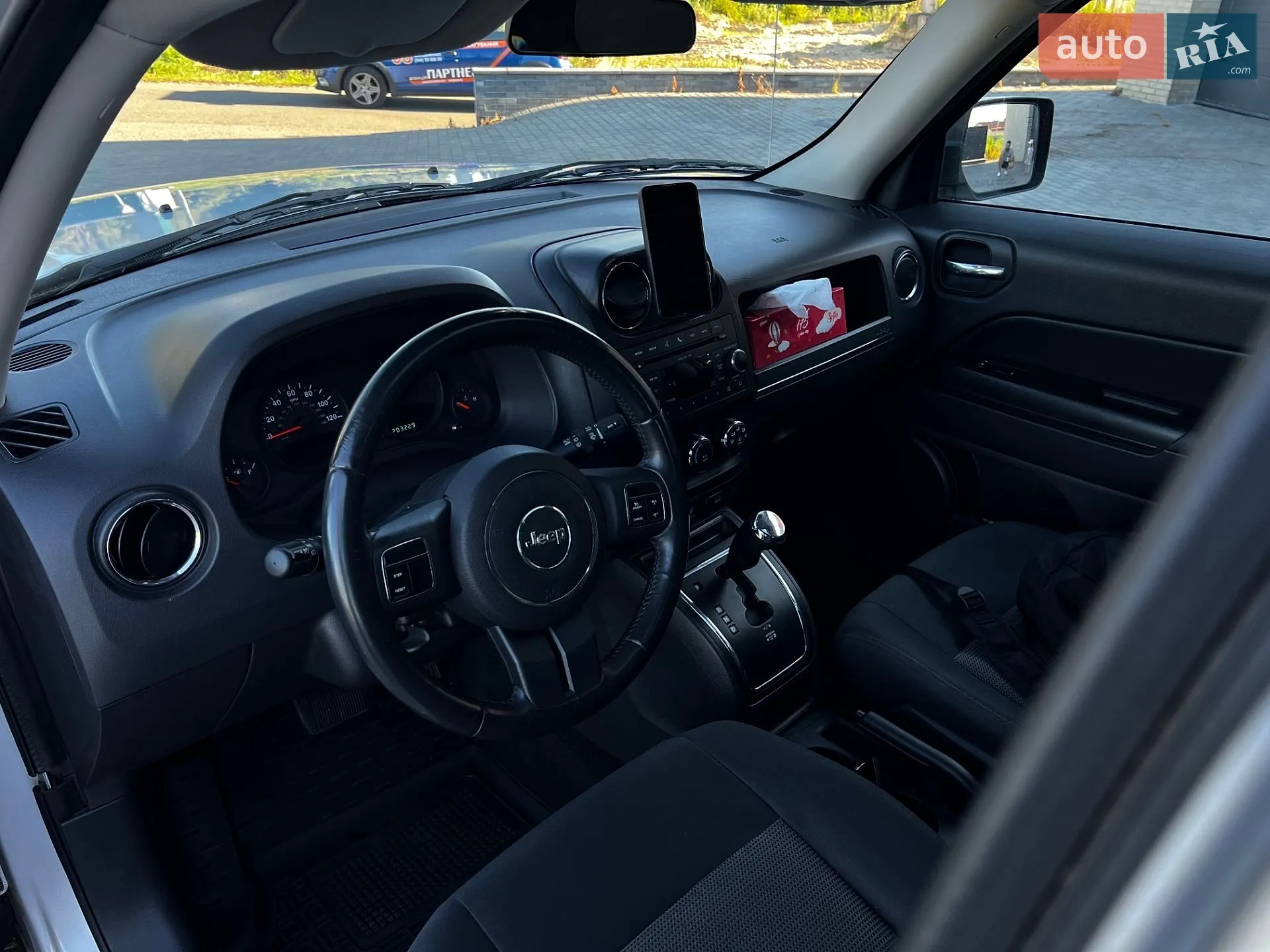 2010 Jeep Liberty (Patriot) - мініатюра 7
