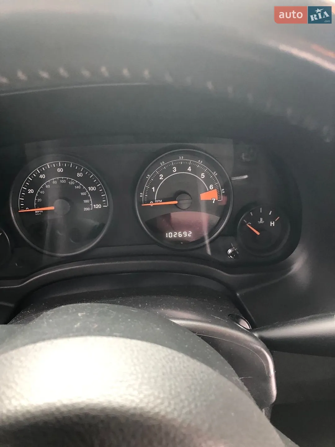 2015 Jeep Liberty (Patriot) - мініатюра 11