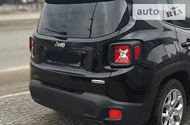 Позашляховик / Кросовер Jeep Renegade 2015 в Дніпрі