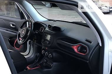 Позашляховик / Кросовер Jeep Renegade 2015 в Мукачевому