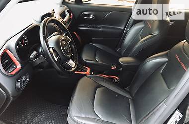 Внедорожник / Кроссовер Jeep Renegade 2017 в 