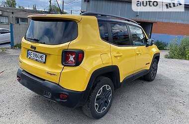 Внедорожник / Кроссовер Jeep Renegade 2015 в 