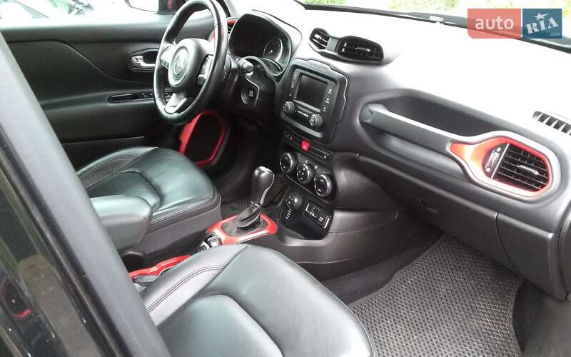 Позашляховик / Кросовер Jeep Renegade 2015 в Полтаві