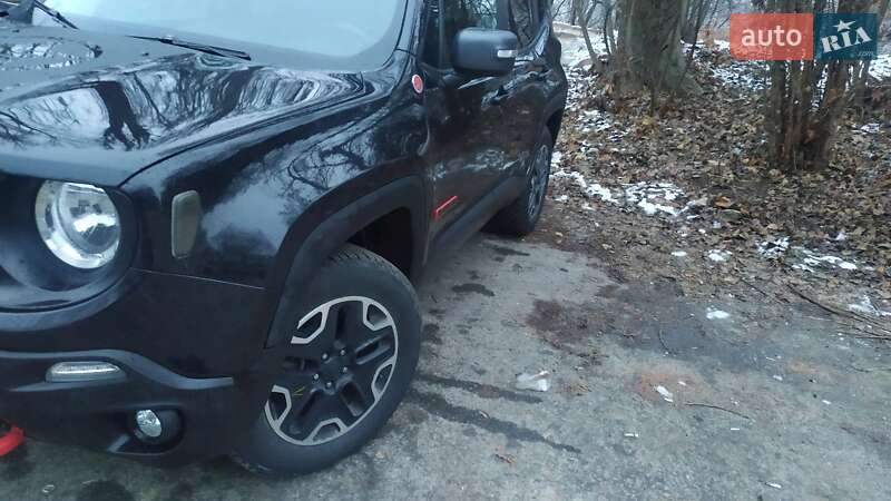 Позашляховик / Кросовер Jeep Renegade 2016 в Тернополі