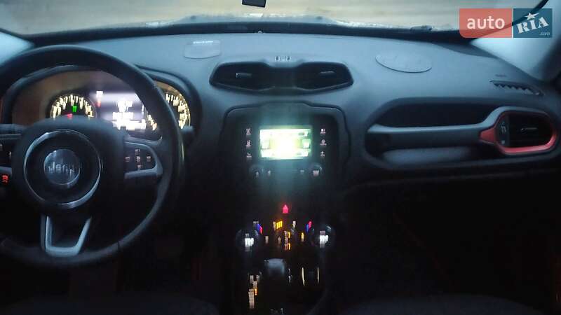 Позашляховик / Кросовер Jeep Renegade 2016 в Тернополі