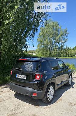 Внедорожник / Кроссовер Jeep Renegade 2017 в Киеве