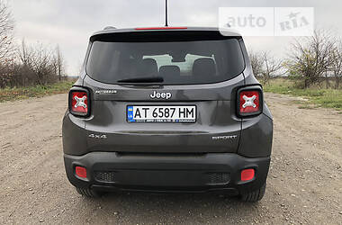 Позашляховик / Кросовер Jeep Renegade 2017 в Городенці