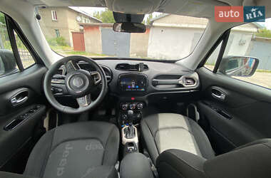 Внедорожник / Кроссовер Jeep Renegade 2017 в 