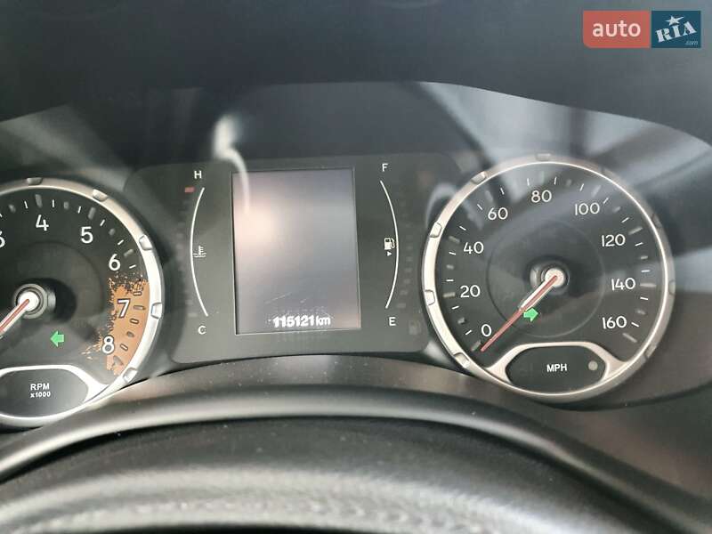Позашляховик / Кросовер Jeep Renegade 2016 в Києві