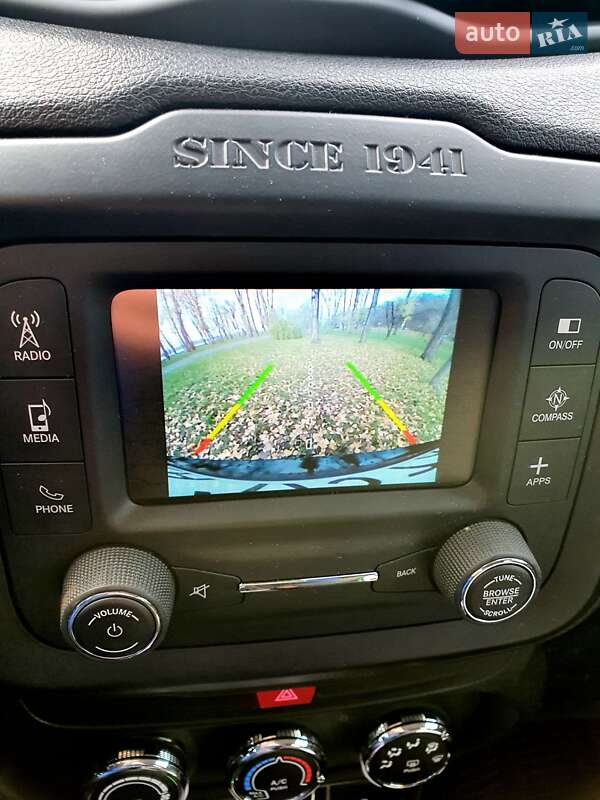 Позашляховик / Кросовер Jeep Renegade 2016 в Києві