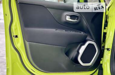 Внедорожник / Кроссовер Jeep Renegade 2018 в 