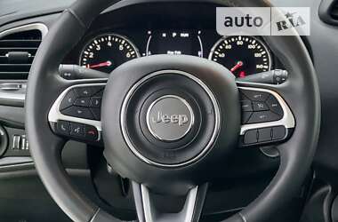 Внедорожник / Кроссовер Jeep Renegade 2018 в 