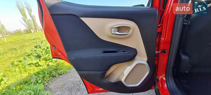 Позашляховик / Кросовер Jeep Renegade 2015 в Харкові