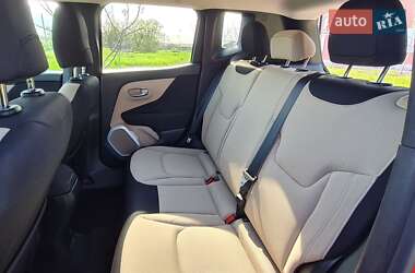 Внедорожник / Кроссовер Jeep Renegade 2015 в Харькове