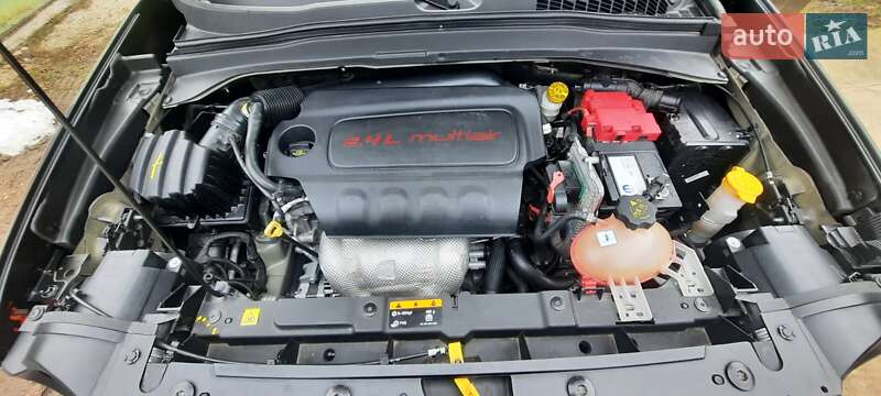 Позашляховик / Кросовер Jeep Renegade 2018 в Івано-Франківську