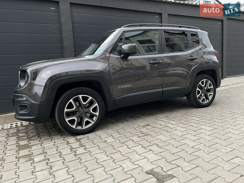 Внедорожник / Кроссовер Jeep Renegade 2017 в Черновцах