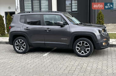 Внедорожник / Кроссовер Jeep Renegade 2017 в Черновцах