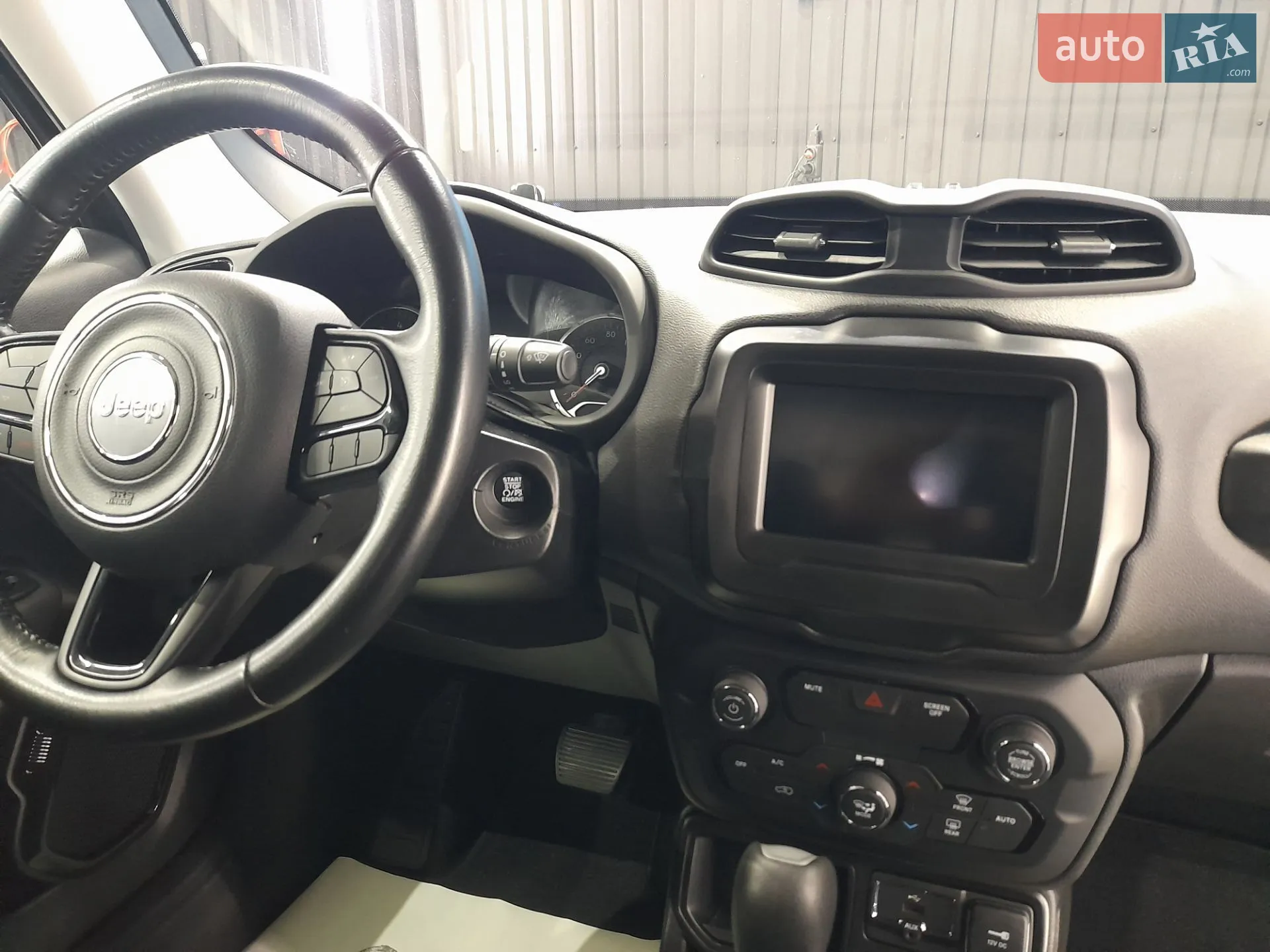 2018 Jeep Renegade - мініатюра 15