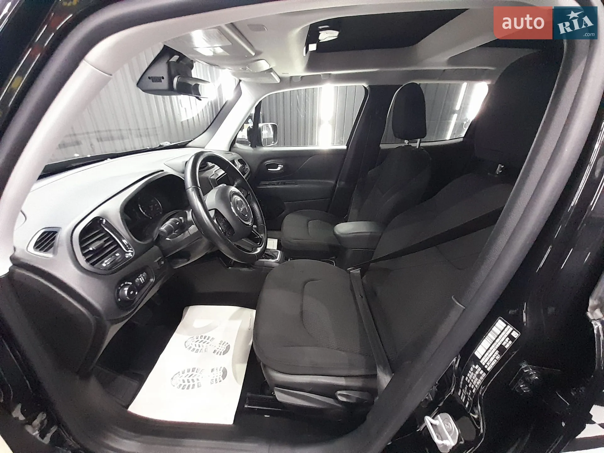 2018 Jeep Renegade - мініатюра 24