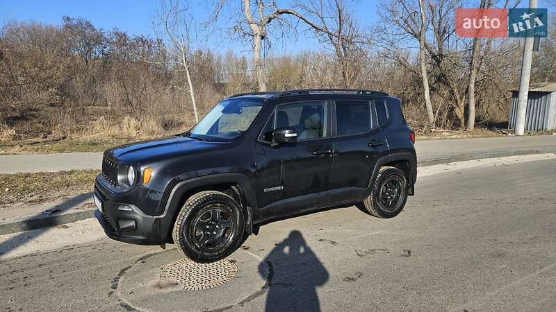 Внедорожник / Кроссовер Jeep Renegade 2016 в Чернигове
