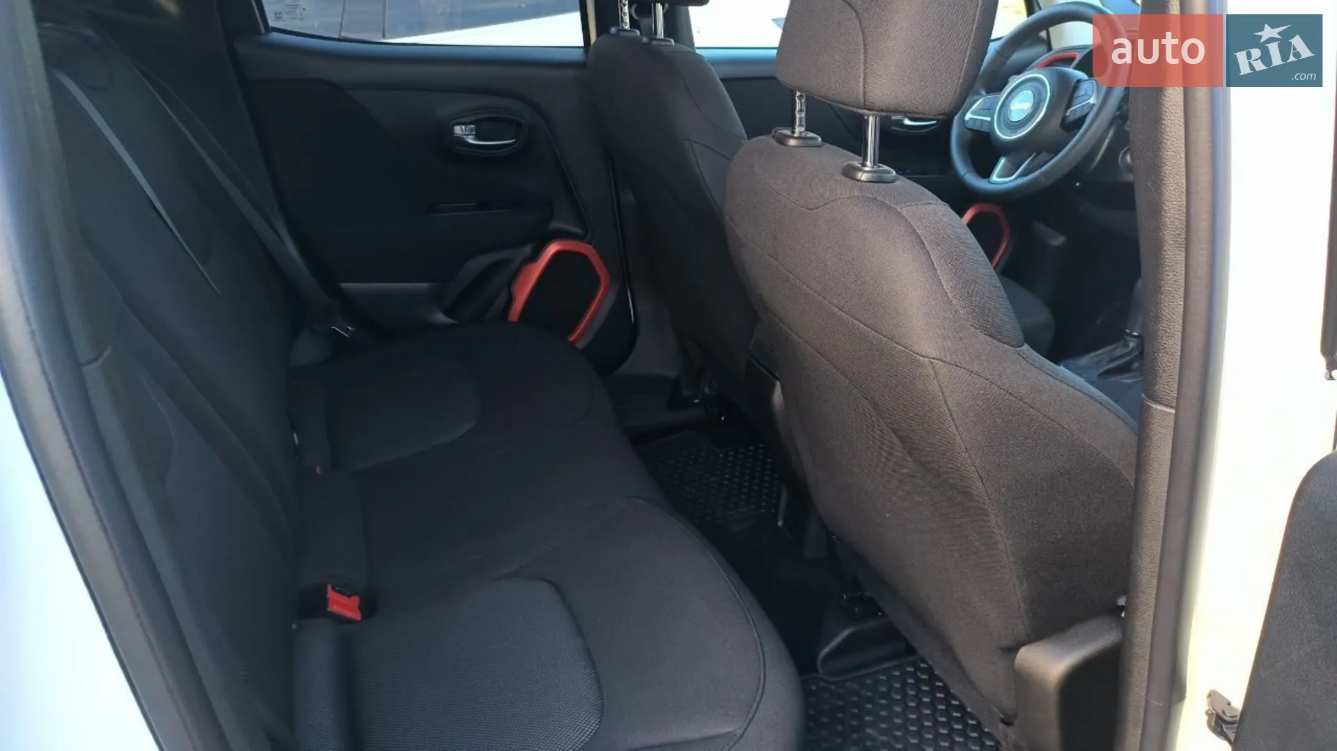 2018 Jeep Renegade - мініатюра 44