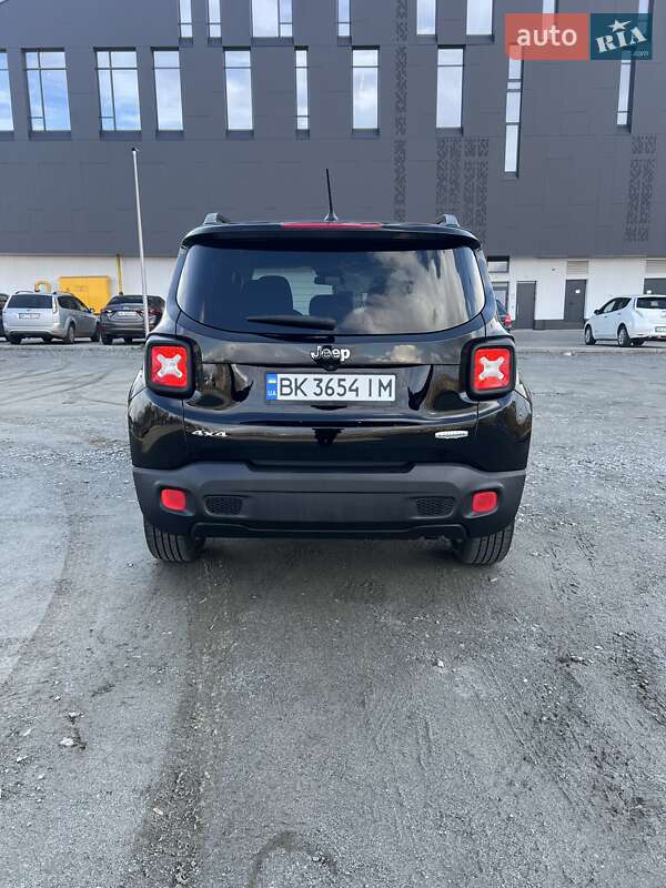 Внедорожник / Кроссовер Jeep Renegade 2016 в Ровно