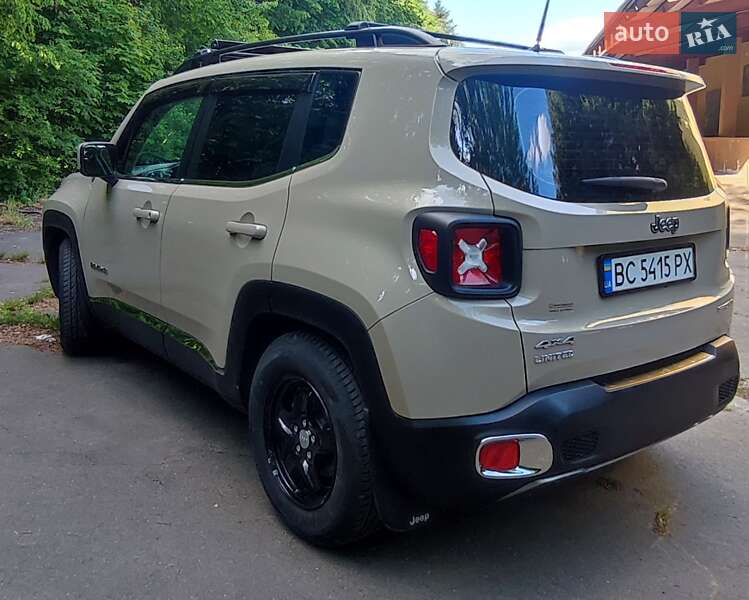 Позашляховик / Кросовер Jeep Renegade 2015 в Трускавці