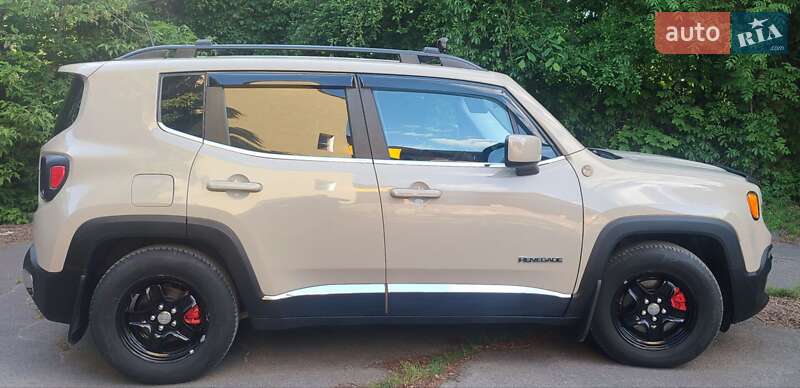 Позашляховик / Кросовер Jeep Renegade 2015 в Трускавці