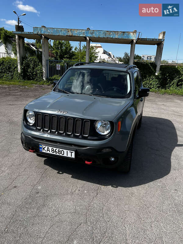 Позашляховик / Кросовер Jeep Renegade 2015 в Броварах