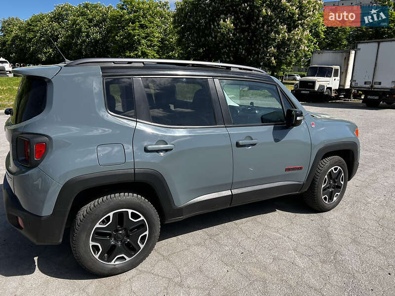 Позашляховик / Кросовер Jeep Renegade 2015 в Броварах