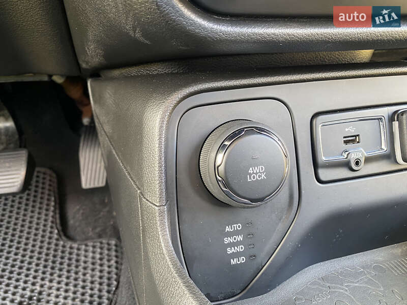 Позашляховик / Кросовер Jeep Renegade 2017 в Полтаві