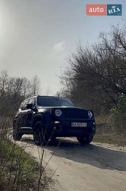 Внедорожник / Кроссовер Jeep Renegade 2017 в 