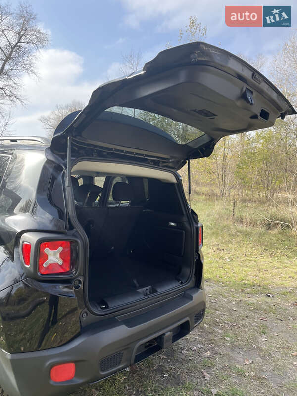 Позашляховик / Кросовер Jeep Renegade 2017 в Полтаві