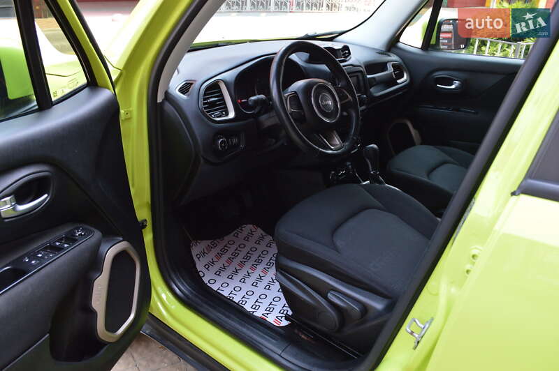 Позашляховик / Кросовер Jeep Renegade 2017 в Львові