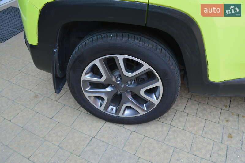 Позашляховик / Кросовер Jeep Renegade 2017 в Львові