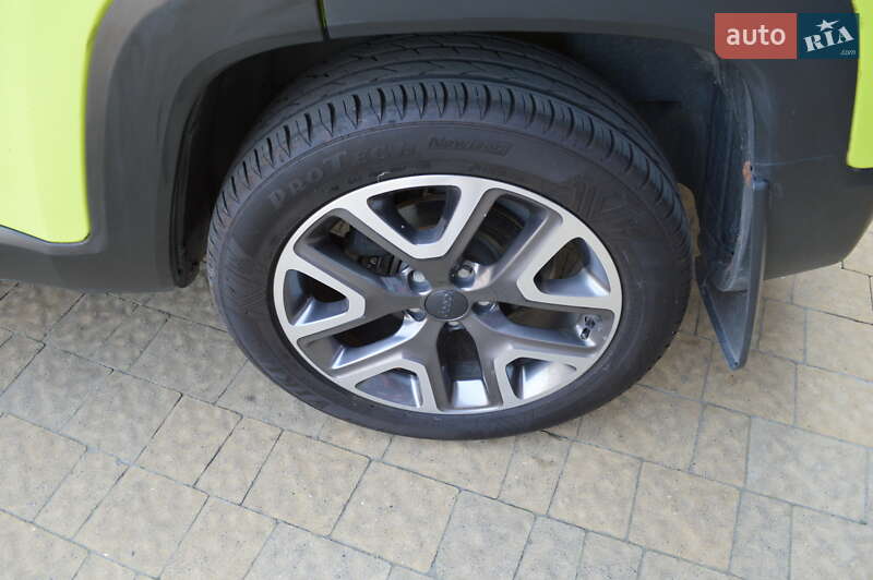 Позашляховик / Кросовер Jeep Renegade 2017 в Львові