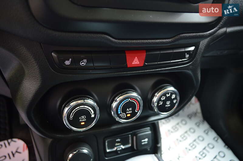 Позашляховик / Кросовер Jeep Renegade 2017 в Львові