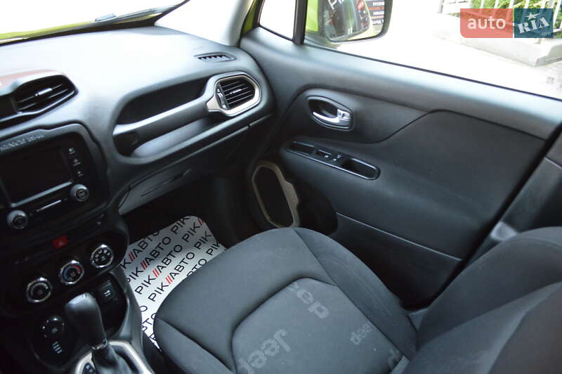 Позашляховик / Кросовер Jeep Renegade 2017 в Львові