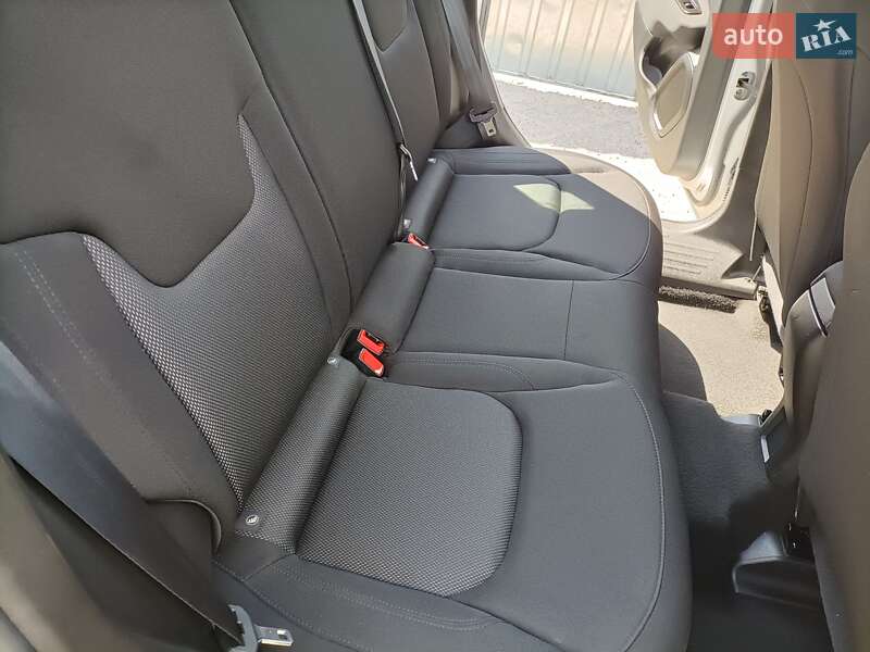 Позашляховик / Кросовер Jeep Renegade 2021 в Василькові