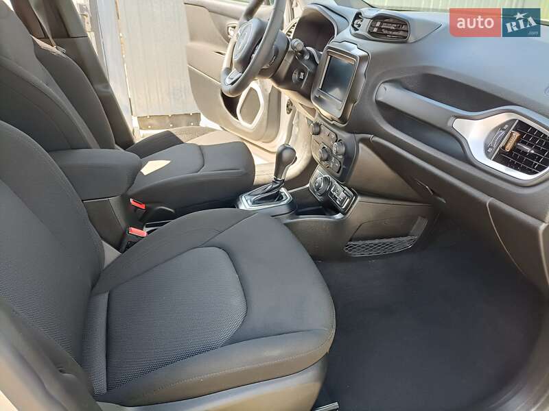 Позашляховик / Кросовер Jeep Renegade 2021 в Василькові