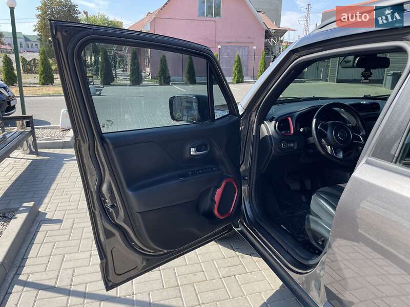 Позашляховик / Кросовер Jeep Renegade 2017 в Лозовій