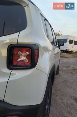 Внедорожник / Кроссовер Jeep Renegade 2018 в 