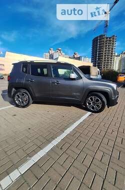 Внедорожник / Кроссовер Jeep Renegade 2016 в Киеве