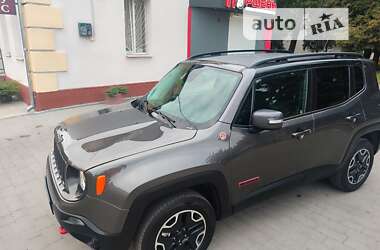 Позашляховик / Кросовер Jeep Renegade 2016 в Дубні